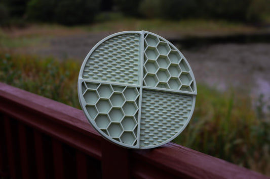 Lick Mat Forest Green - Enrichment for dogs & puppies